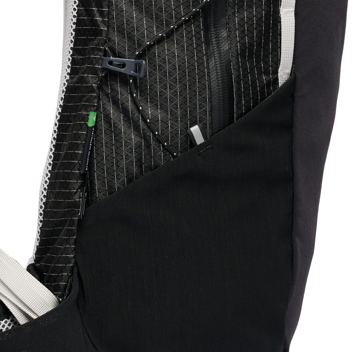 Women's Pursuit 25 Backpack | Black Diamond Classic