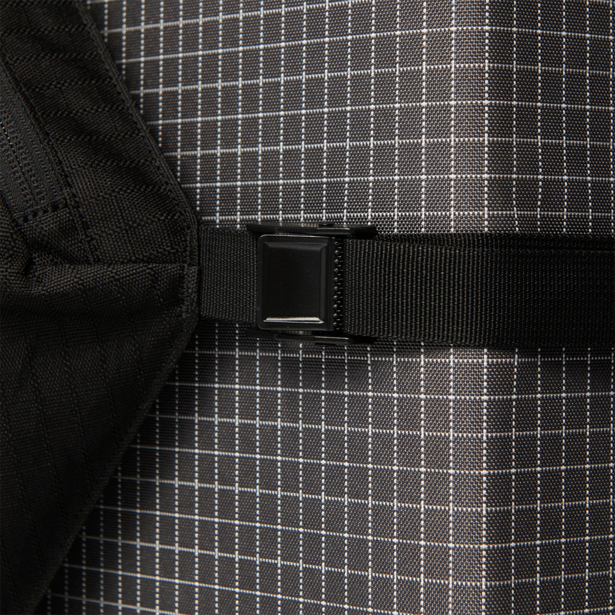 Piggyback Carrying System | Black Diamond Exclusive