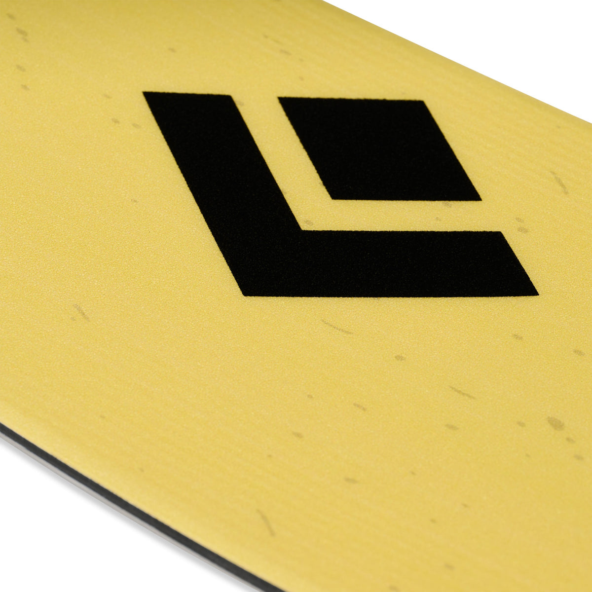 Impulse Ti 104 Skis | Black Diamond Classic