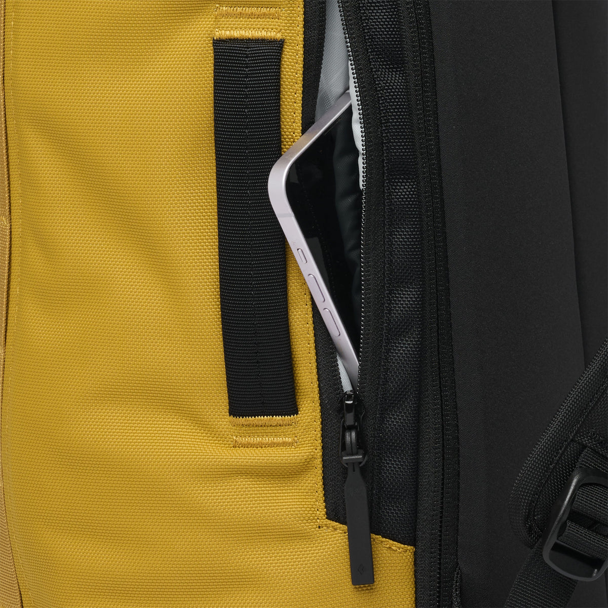 Street Creek 30 RT Backpack | Black Diamond Essential