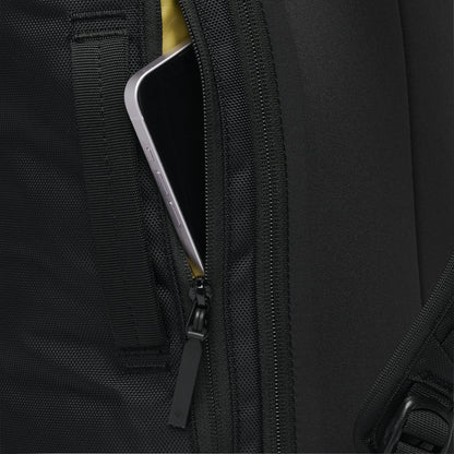 Street Creek 30 RT Backpack | Black Diamond Essential